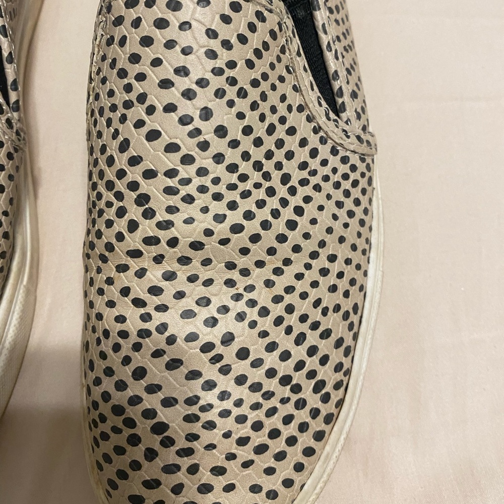 Shoes - Picture 2 of 2
